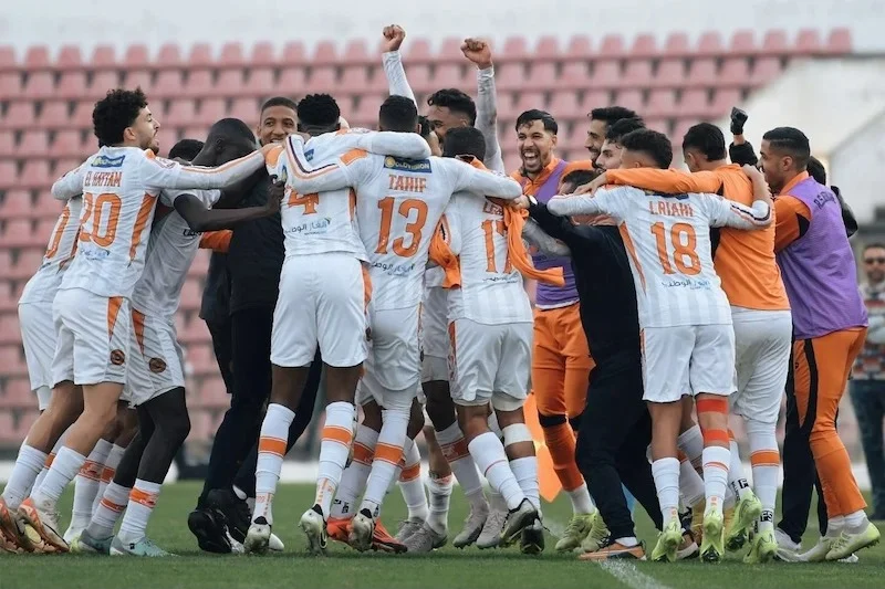Soumaila Sidibe celebrates goal for RS Berkane in Confederation Cup final